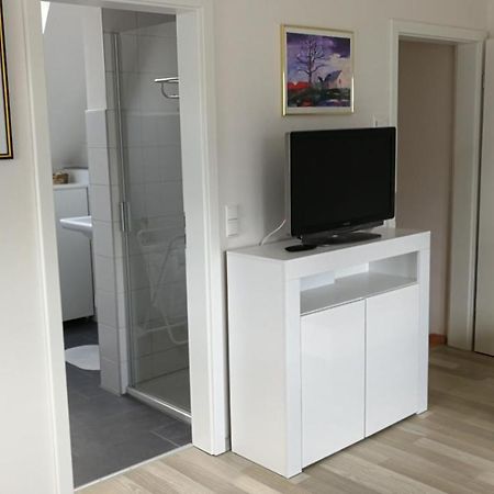 Muenchen Waldperlach Ruhig Und Sehr Schoene Wohnung Exterior foto