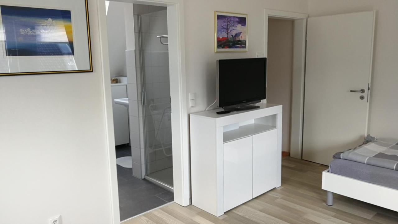 Muenchen Waldperlach Ruhig Und Sehr Schoene Wohnung Exterior foto