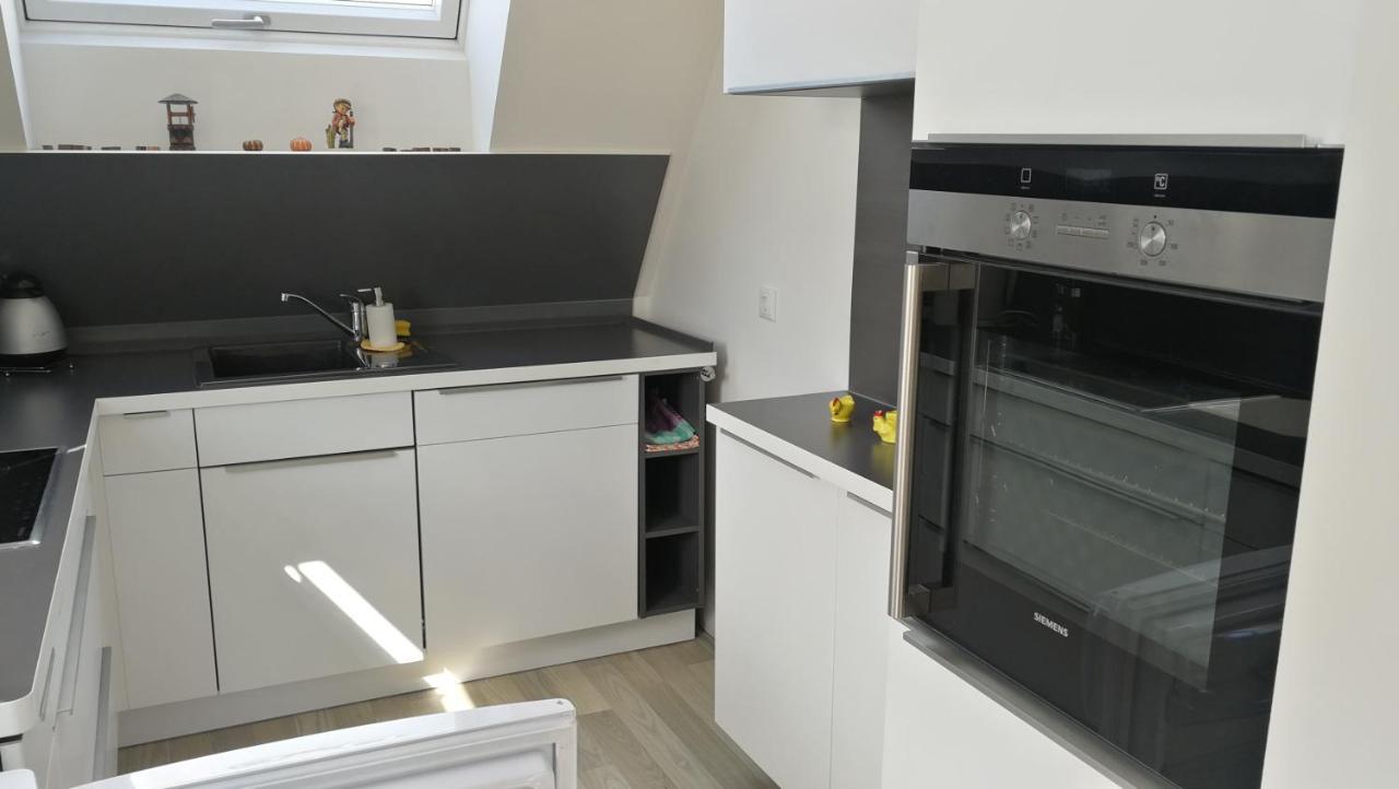Muenchen Waldperlach Ruhig Und Sehr Schoene Wohnung Exterior foto
